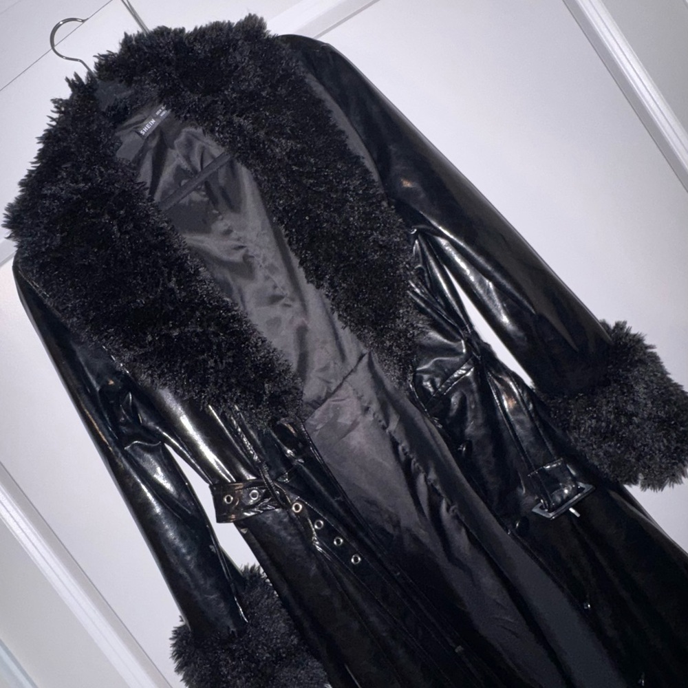 SHEIN Black Trench Coat with Faux Fur Trim